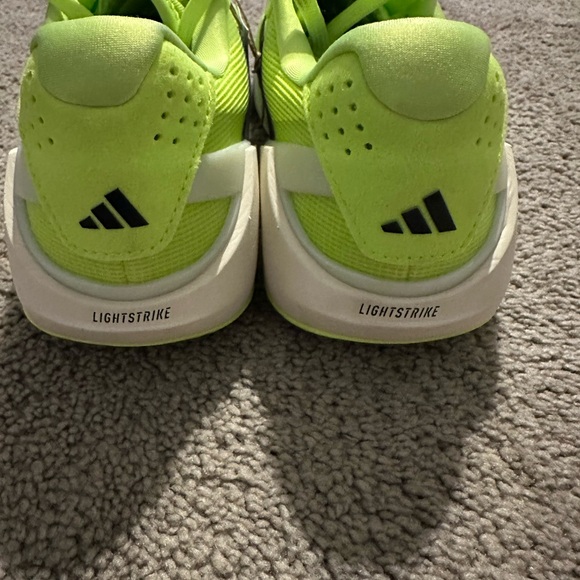 Adidas Adizero Ubersonic 5 Men's Tennis Shoes All Court Sports Shoes IH2562  7.5 - Picture 3 of 9